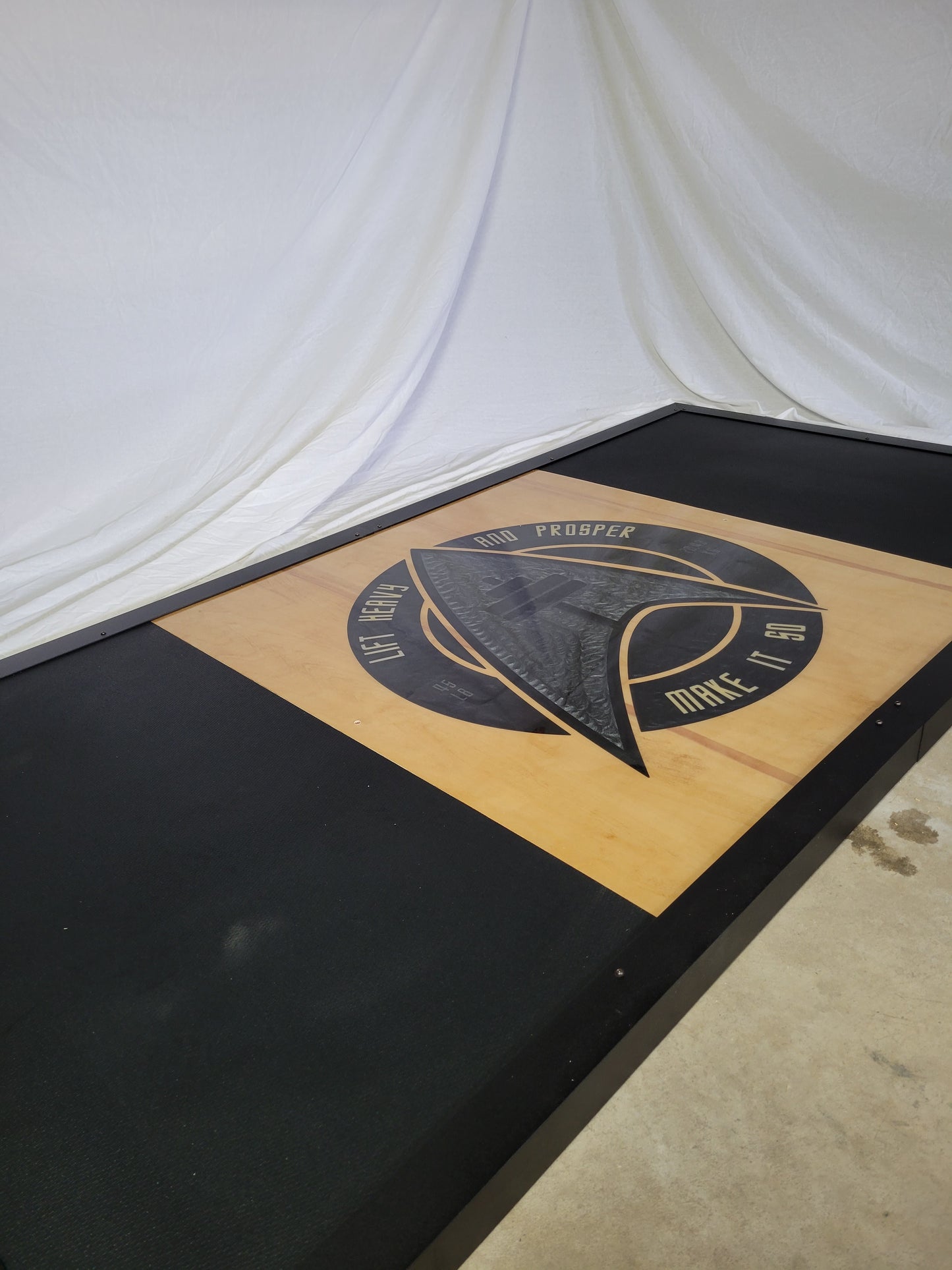Star Trek 4x8 Platform