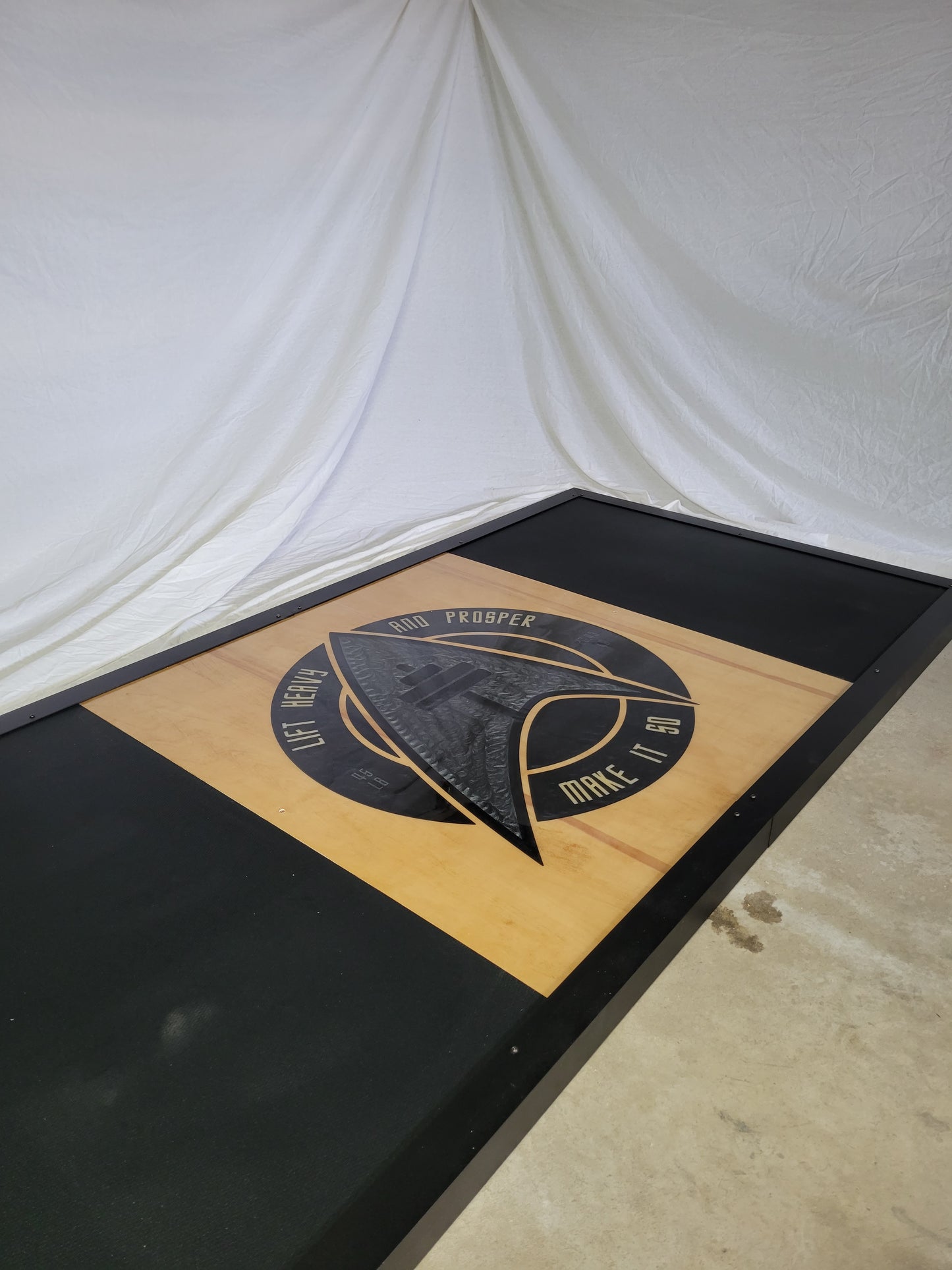 Star Trek 4x8 Platform